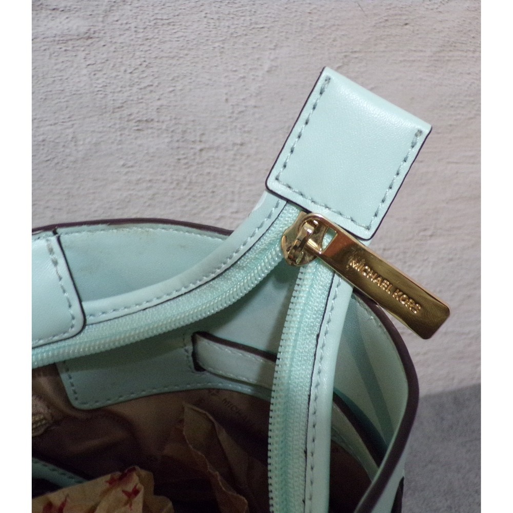 Michael Kors Mint Large Belted Tote with Gold Accents Including Wallet Included. - Picture 4 of 10